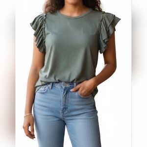 INDUSTRY TIERED RUFFLED SLEEVE TEE